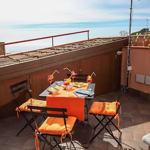https://trinacria-house-taormina.taorminaitalyhotels.com